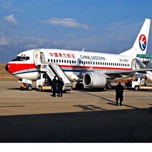 青山机场物流航空快运业稳步发展的原因是什么？